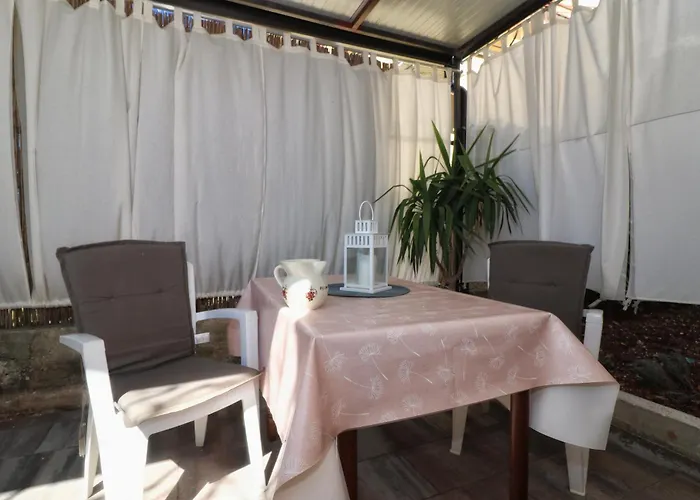 Edy 3 아파트 풀라